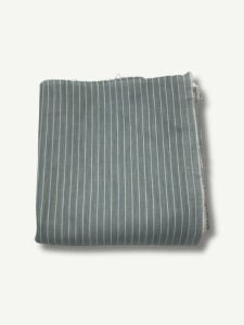 Çizgili Gömleklik Kumaş %100 Pamuk, Parça 135x140 cm (KUMAŞTA KİR VAR)