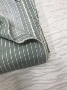 Çizgili Gömleklik Kumaş %100 Pamuk, Parça 135x140 cm (KUMAŞTA KİR VAR)