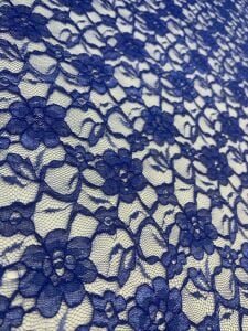 Saks Mavi İnce Dantel Kumaş – Küçük Çiçek Desenli