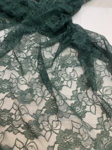 Zümrüt Yeşil İnce Dantel Kumaş – Çiçek Desenli