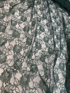 Zümrüt Yeşil İnce Dantel Kumaş – Çiçek Desenli