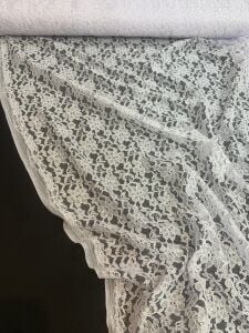 Beyaz İnce Dantel Kumaş – Çiçek Desenli