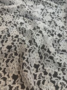 Beyaz İnce Dantel Kumaş – Çiçek Desenli