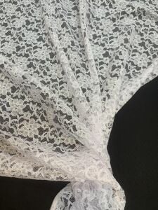 Beyaz İnce Dantel Kumaş – Çiçek Desenli