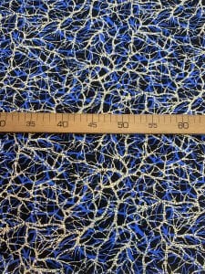 Desenli Viskon Penye Kumaş Dökümlü Esnek Elbiselik - Siyah Zemin Mavi Krem Soyut Desen