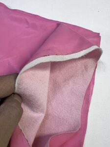 Pembe Deri Kumaş (Suni) – Parça 70x25 cm