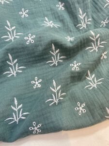 Nakış İşlemeli Müslin Kumaş Mint Yeşili