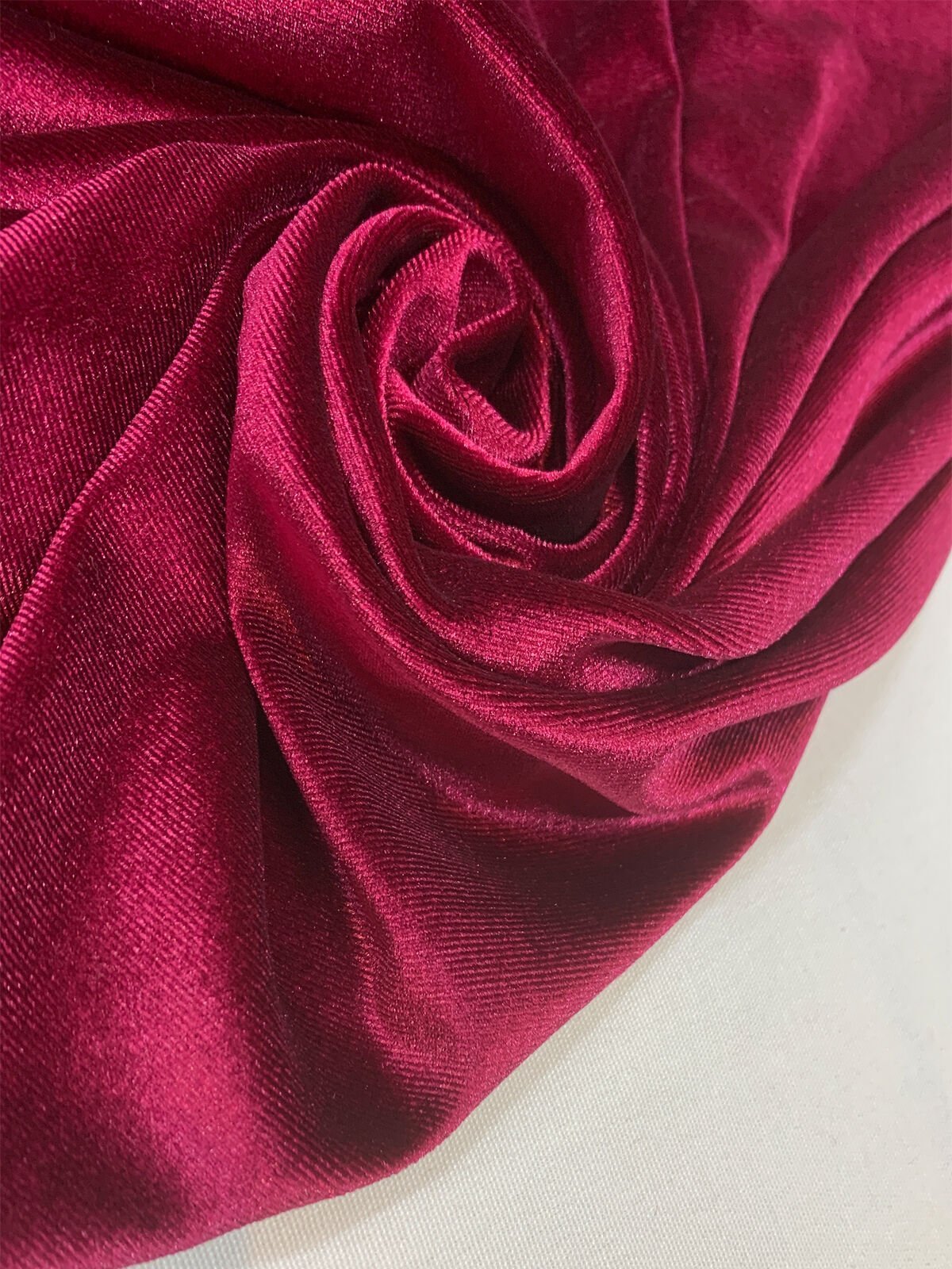 İpekKadife Kumaş Likralı Dökümlü Elbiselik Bordo