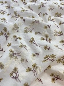 Nakış İşlemeli Hardal Küçük Çiçek Desenli Pamuk Kumaş