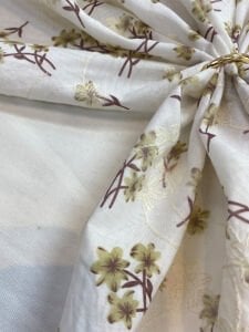 Nakış İşlemeli Hardal Küçük Çiçek Desenli Pamuk Kumaş