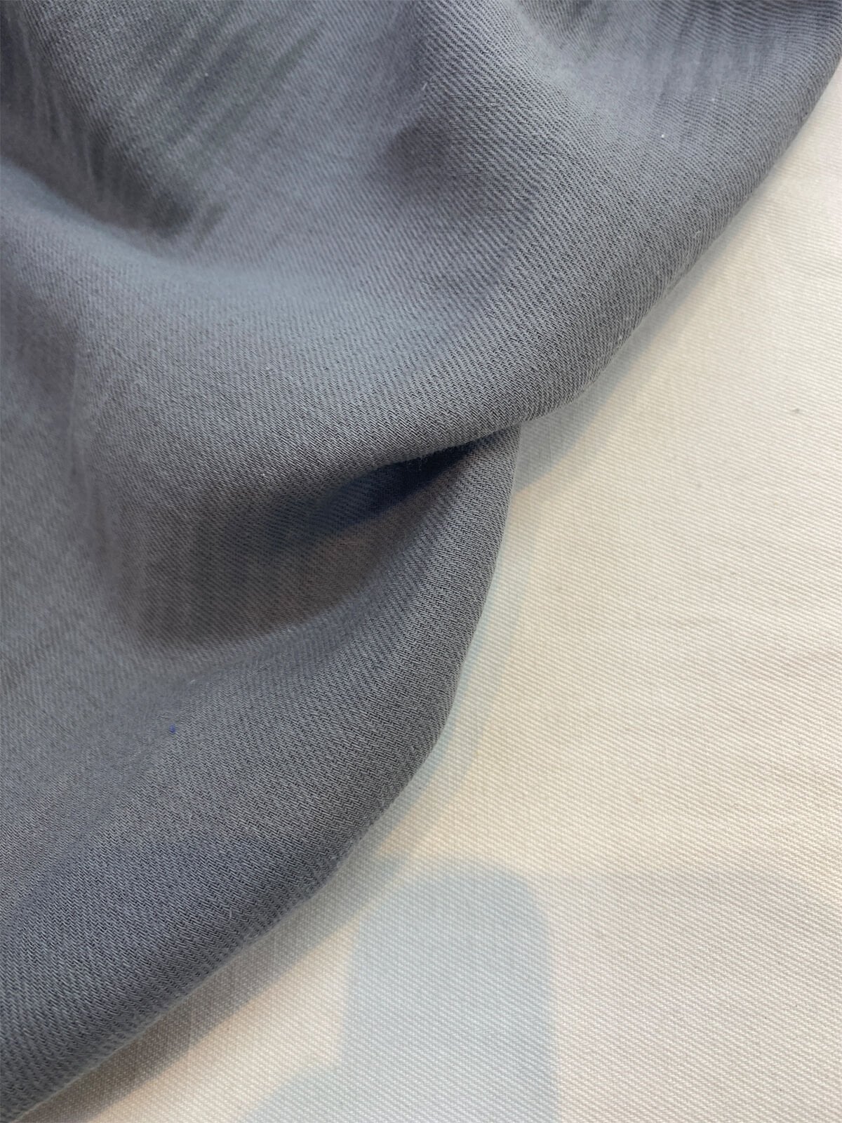 Koyu Gri Bir Yüzü Müslin Kumaş Bir Yüzü Keten Kumaş
