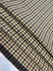 Klasik Kazayağı Desenli Takımlık Dış Giyim Kumaşı – Bej Kahve