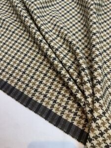 Klasik Kazayağı Desenli Takımlık Dış Giyim Kumaşı – Bej Kahve