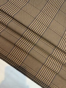 Ekose Kazayağı Desenli Klasik Takımlık Dış Giyim Kumaşı – Camel Siyah