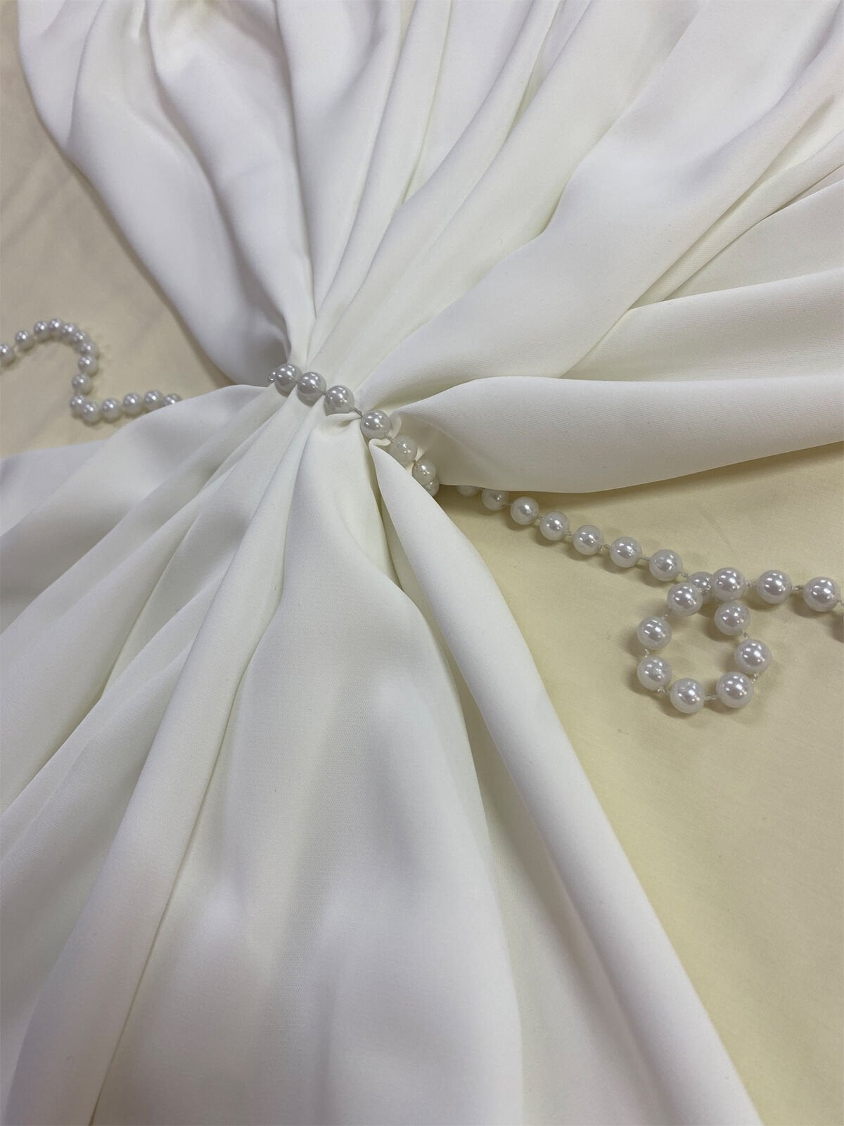 Dubai İpeği Kumaş Ekru Rengi