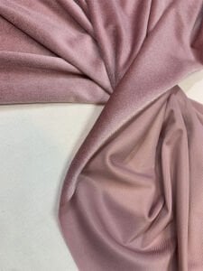 İpek Kadife Kumaş Likralı Dökümlü Elbiselik Pudra